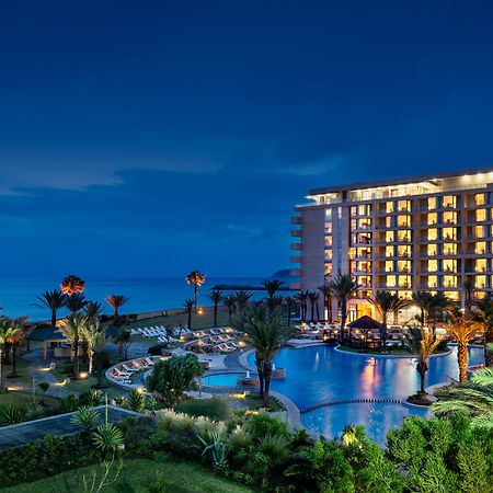 뫼밴픽 호텔 앤 카지노 말라바타 탕헤르 외부 사진 Hilton Phuket Resort and Spa