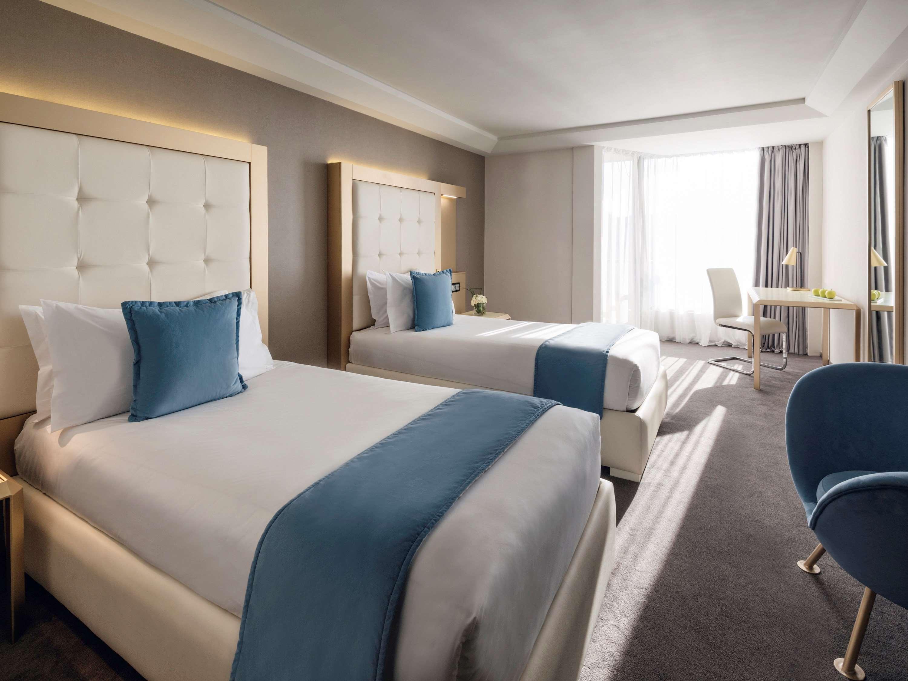 뫼밴픽 호텔 앤 카지노 말라바타 탕헤르 외부 사진 A room at the hotel