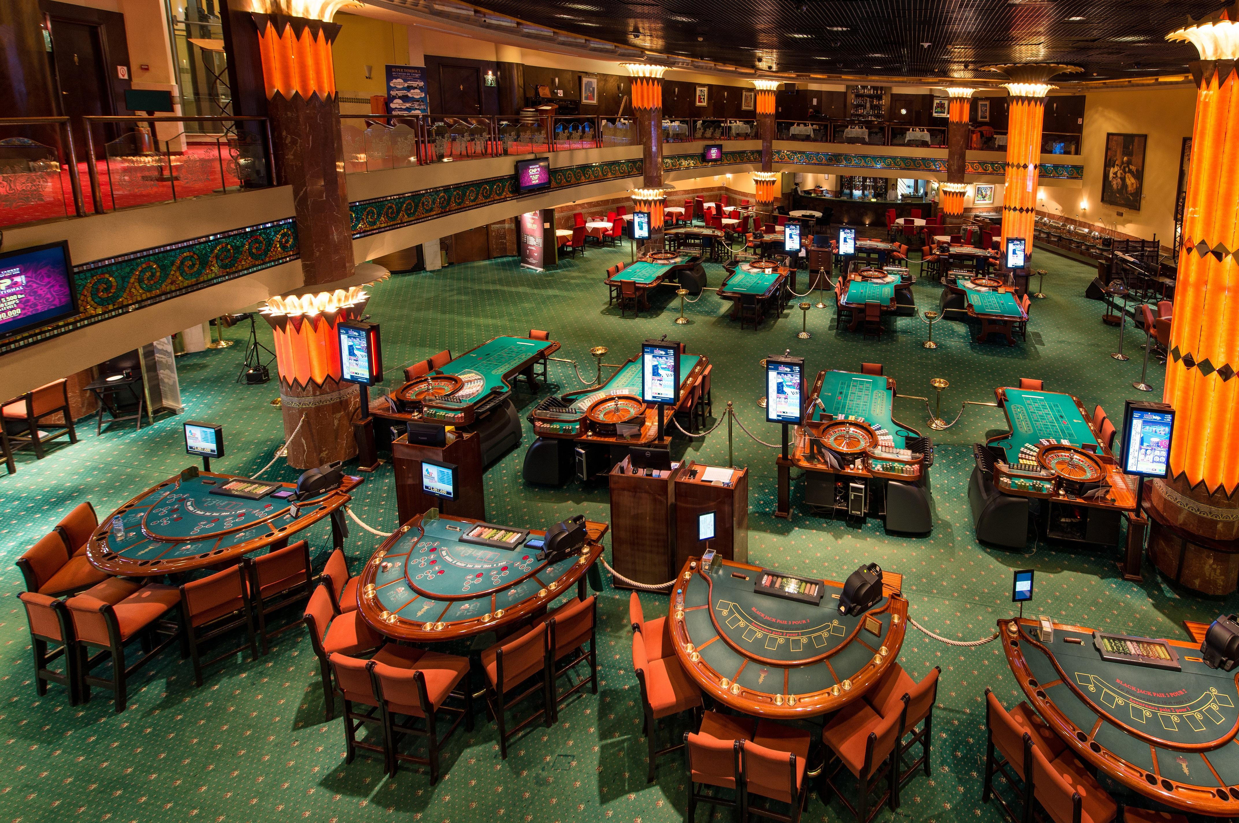 뫼밴픽 호텔 앤 카지노 말라바타 탕헤르 외부 사진 Casino at the Grand Hotel